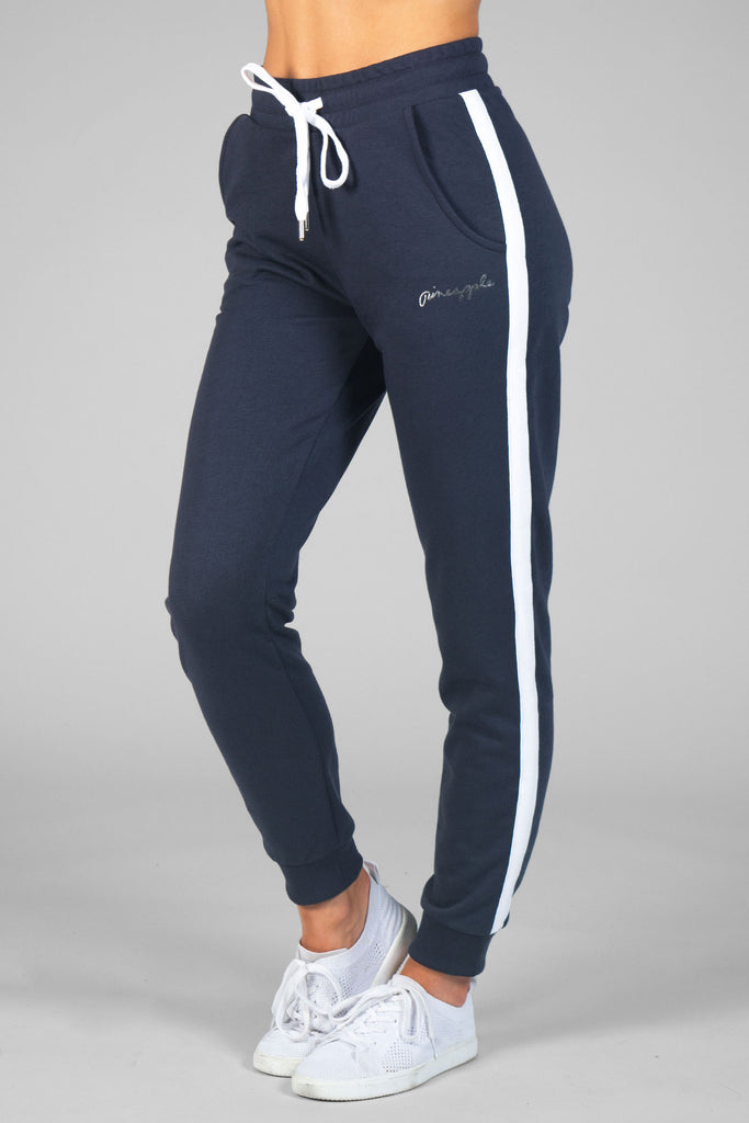 Tight deals joggers womens